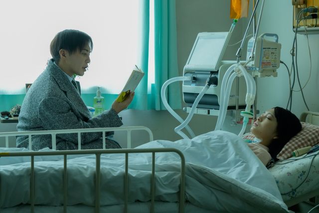 成宮寛貴、魅惑の殺人鬼が話題！ABEMAオリジナルドラマ「死ぬほど愛して」場面写真（36枚目）