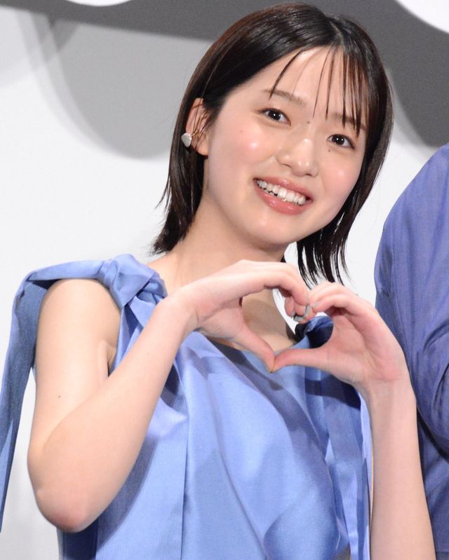 奥平大兼、出口夏希、Aぇ! group・佐野晶哉らブルー系のコーデ！『か「」く「」し「」ご「」と「』前夜祭舞台挨拶（24枚目）