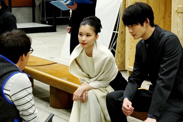 芳根京子が不老不死の女性役に挑む！『Arc アーク』メイキングカット（2枚目）