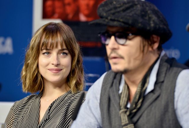 ジョニー・デップが赤シャツで登場！トロント映画祭フォトギャラリー（4枚目）