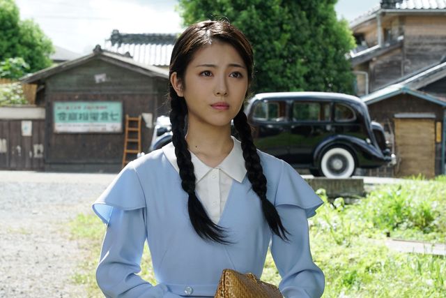 菅田将暉＆浜辺美波が見つめ合う…！『アルキメデスの大戦』場面カット（12枚目）