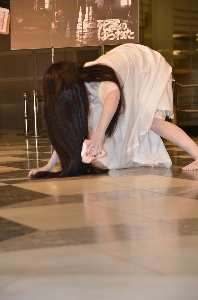 貞子、稲川淳二のヒゲにメロメロ？『死霊のはらわた』イベントフォトギャラリー（2枚目）