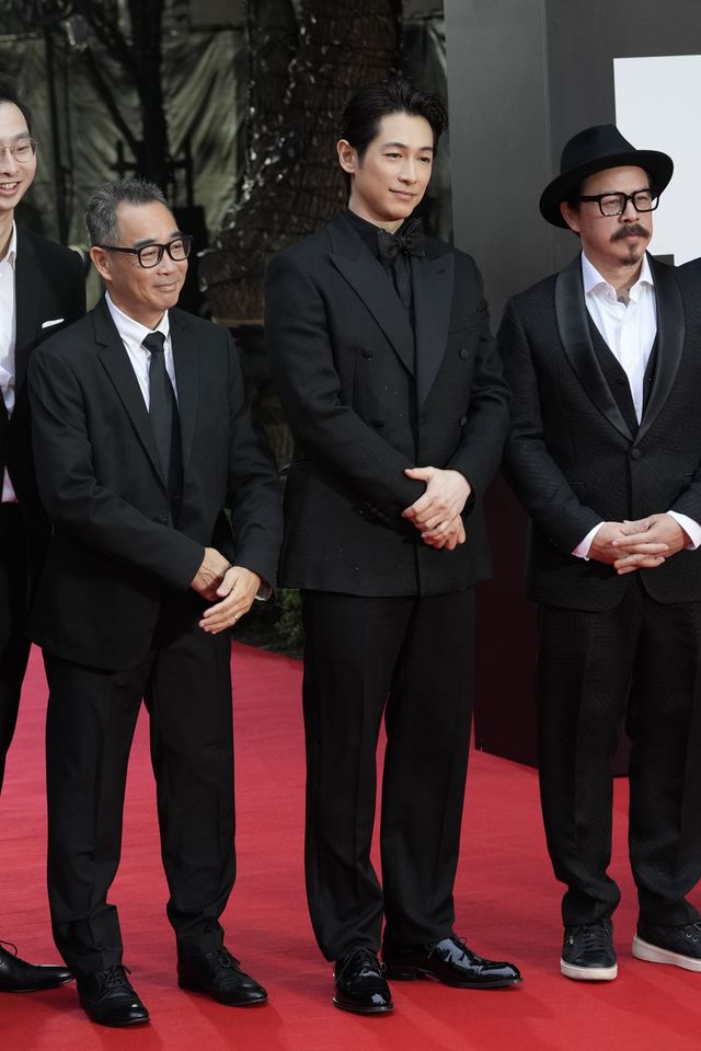 ディーン・フジオカ、全身黒でレッドカーペットに（3枚目）