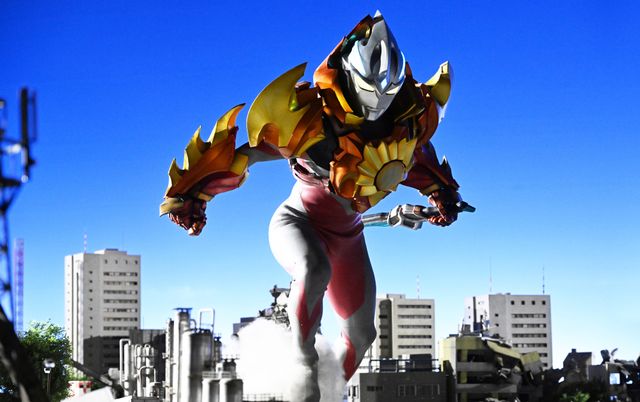 『ウルトラマンアーク THE MOVIE』新怪獣ドグルフ、シャゴンと共に登場！場面写真（全8枚）（4枚目）