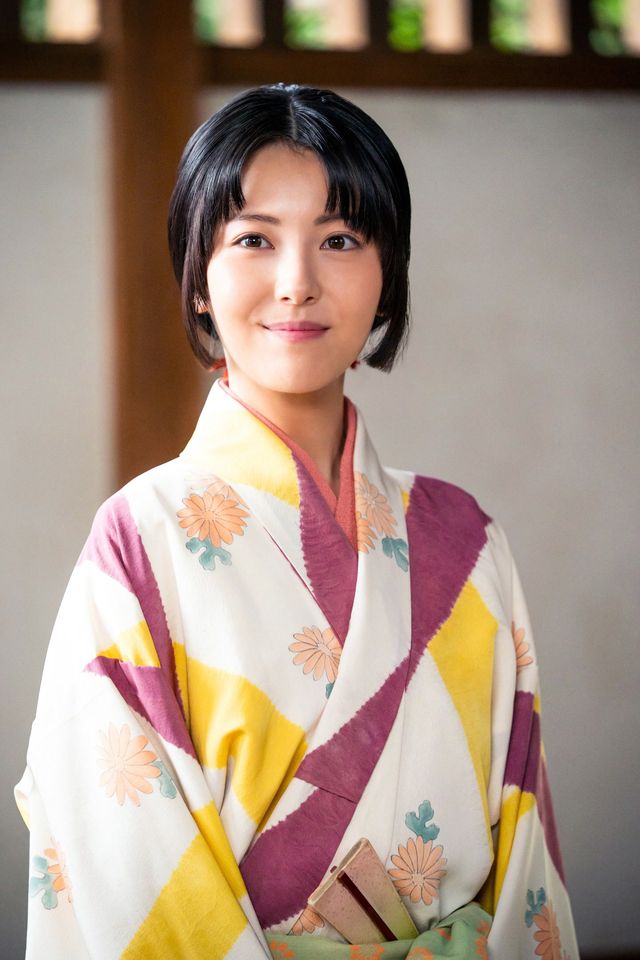 浜辺美波演じる寧々