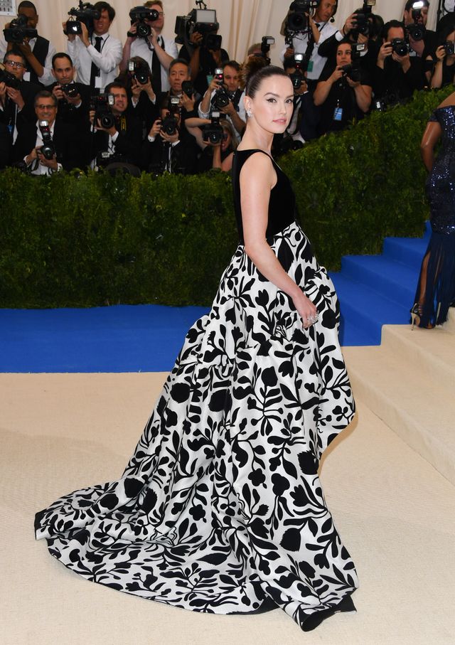 スター・ウォーズ新三部作で大活躍！デイジー・リドリー画像集【全20枚】（14枚目）