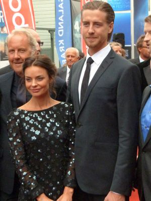 主演のポール・スヴェーレ・ハーゲンと彼の妻役のアグネス・キッテルセン