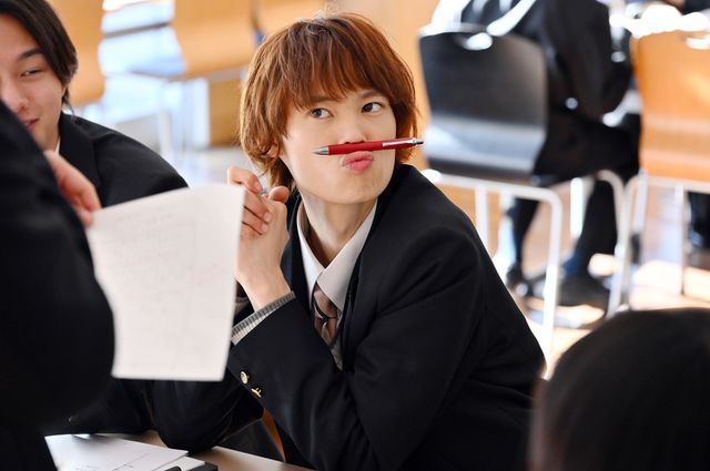 「御上先生」文科省への帰還命令…御上を救う方法は？第8話場面写真（5枚目）