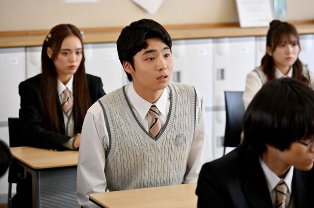 「御上先生」文科省への帰還命令…御上を救う方法は？第8話場面写真（14枚目）