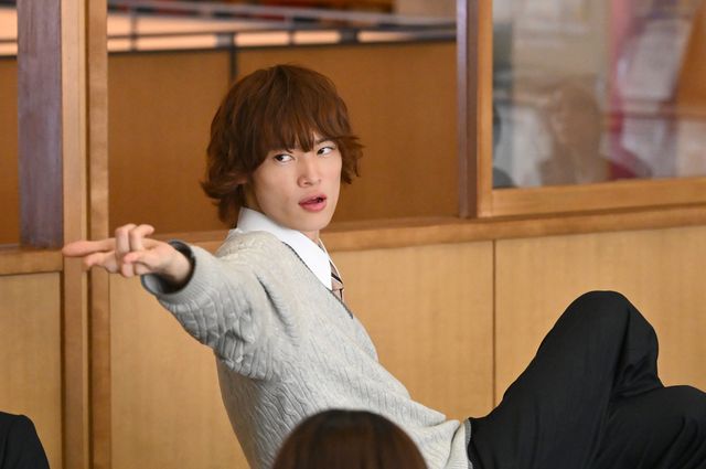 「御上先生」文科省への帰還命令…御上を救う方法は？第8話場面写真（33枚目）