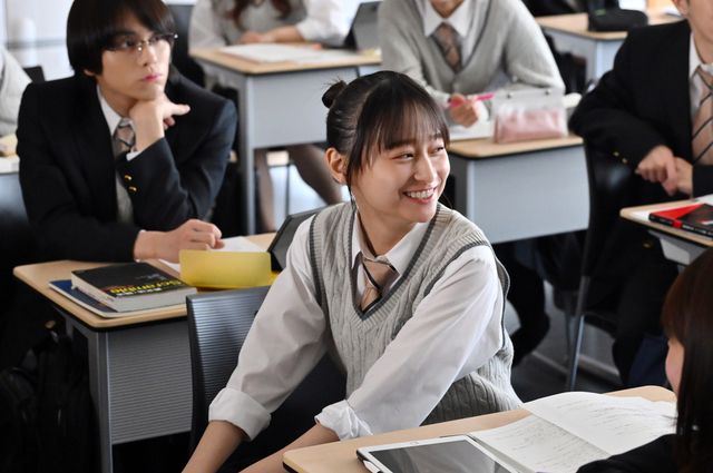 「御上先生」文科省への帰還命令…御上を救う方法は？第8話場面写真（47枚目）