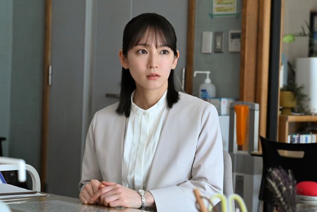 「御上先生」文科省への帰還命令…御上を救う方法は？第8話場面写真（50枚目）