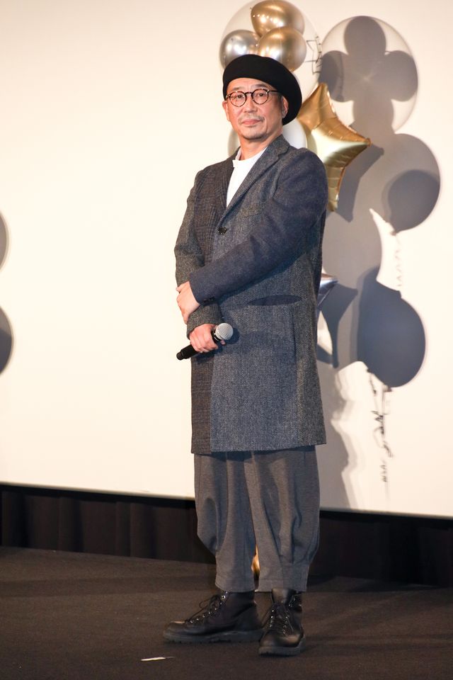 笑顔はじける！ドレス姿の芦田愛菜『星の子』初日舞台あいさつ：フォトギャラリー