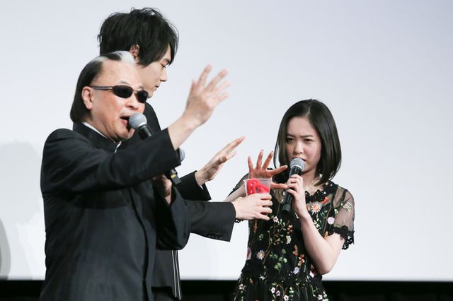 古川雄輝がハンドパワー注入！Mr.マリックとマジック生披露！（11枚目）