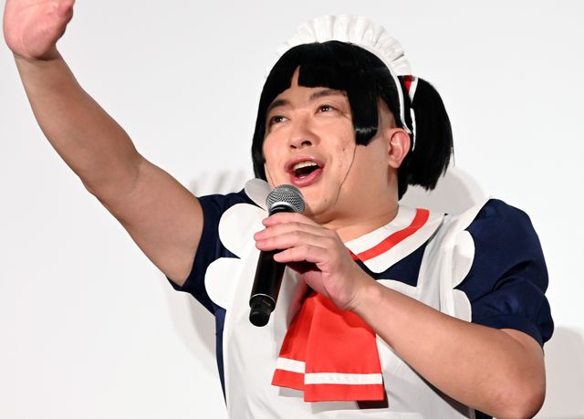 anoの美脚！劇場版『僕とロボコ』公開記念舞台あいさつ（8枚目）