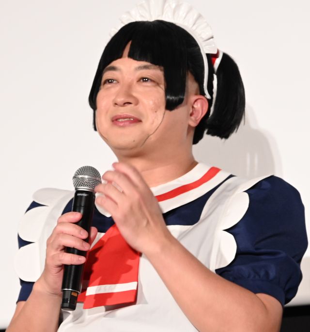 anoの美脚！劇場版『僕とロボコ』公開記念舞台あいさつ（9枚目）