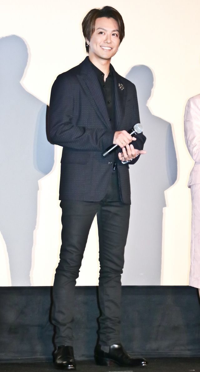 【12枚】EXILE・TAKAHIRO、松坂慶子を優しくエスコート！（3枚目）