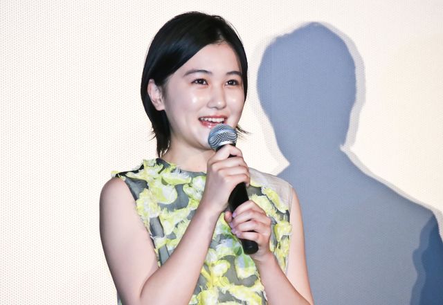 【12枚】EXILE・TAKAHIRO、松坂慶子を優しくエスコート！（7枚目）