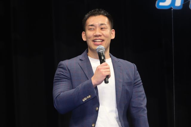 1年越しの公開！松岡茉優、ミルクボーイらドラえもんと対面に沸く（18枚目）