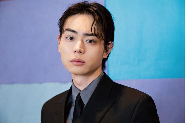 菅田将暉、魅力ダダ漏れ！『アルキメデスの大戦』インタビューカット＜全8枚＞：フォトギャラリー