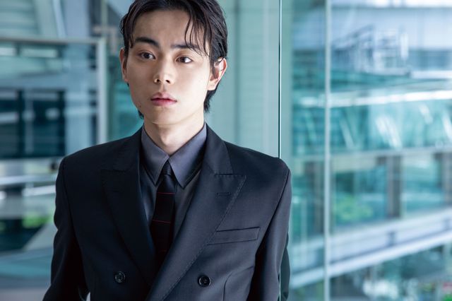 菅田将暉、魅力ダダ漏れ！『アルキメデスの大戦』インタビューカット＜全8枚＞（2枚目）