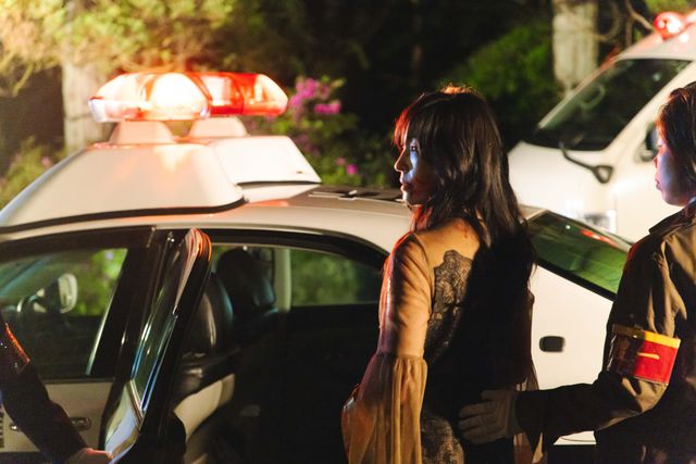 血まみれのあやめと、恐ろしくも美しい凍也「魔物」第7話場面写真（23枚目）