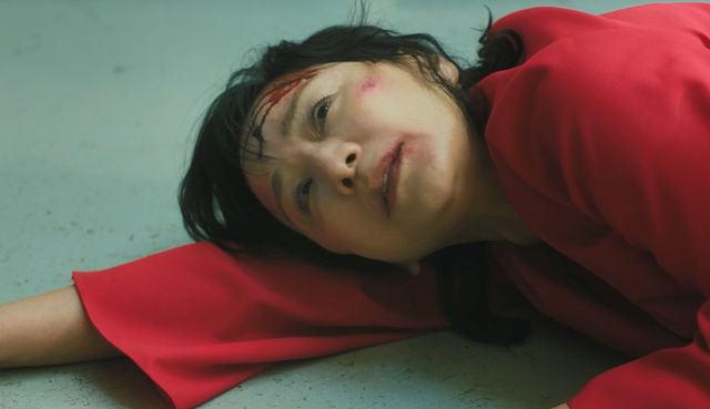 血まみれのあやめと、恐ろしくも美しい凍也「魔物」第7話場面写真（32枚目）