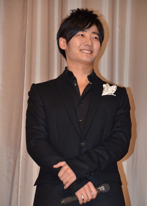 川島なお美、これで50代!?　映画『チャイ・コイ』初日舞台あいさつフォトギャラリー（8枚目）