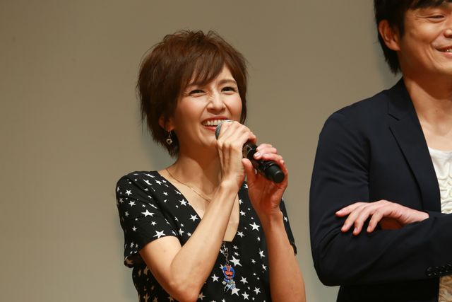 竹内涼真＆稲葉友、キスしちゃった！「ドライブサーガ　仮面ライダーマッハ／仮面ライダーハート」完成披露舞台あいさつフォトギャラリー（6枚目）