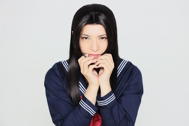 中村優一、衝撃カレンダーのサンプルカット＜4枚＞：フォトギャラリー