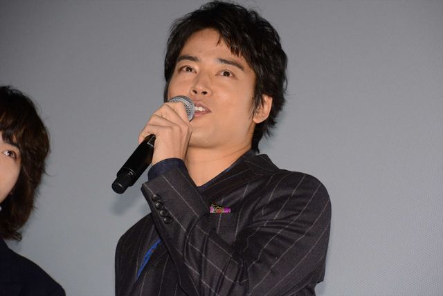 エア演奏しちゃう仲良しコンビ！菅田将暉＆桐谷健太『火花』大ヒット御礼舞台あいさつフォトギャラリー（17枚目）