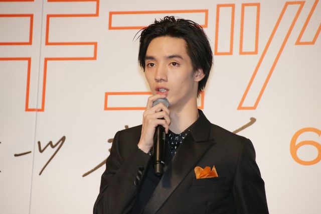 “女優”堀未央奈、超巨大タマゴから誕生！『ホットギミック　ガールミーツボーイ』完成披露（2枚目）