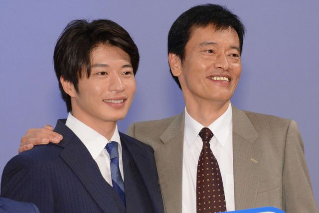 吉岡里帆、井浦新、田中圭ら「健康で文化的な最低限度の生活」キャスト集結！（3枚目）