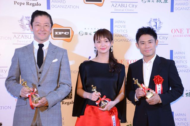 浅野忠信＆多部未華子が主演賞に輝く！第25回日本映画批評家大賞授賞式フォトギャラリー：フォトギャラリー