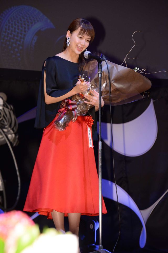 浅野忠信＆多部未華子が主演賞に輝く！第25回日本映画批評家大賞授賞式フォトギャラリー（8枚目）