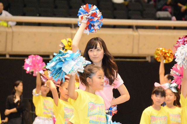 広瀬すず、中条あやみら『チア☆ダン』チーム、「全日本チアダンス選手権大会」で生ダンス！　画像ギャラリー（3枚目）