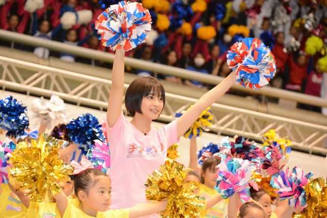 広瀬すず、中条あやみら『チア☆ダン』チーム、「全日本チアダンス選手権大会」で生ダンス！　画像ギャラリー（4枚目）