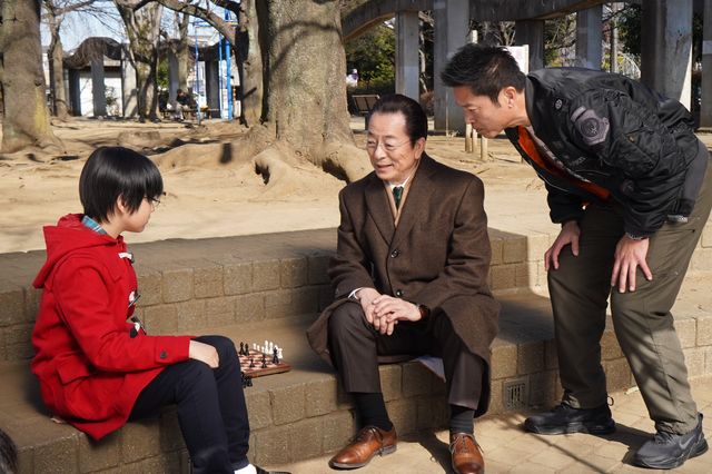 右京をしのぐ天才少年棋士の正体とは？「相棒season22」第15話（8枚目）