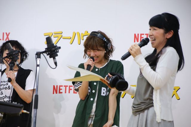 宮澤佐江、プロ声優の前で緊張！「フラーハウス」公開アフレコイベント写真ギャラリー（13枚目）