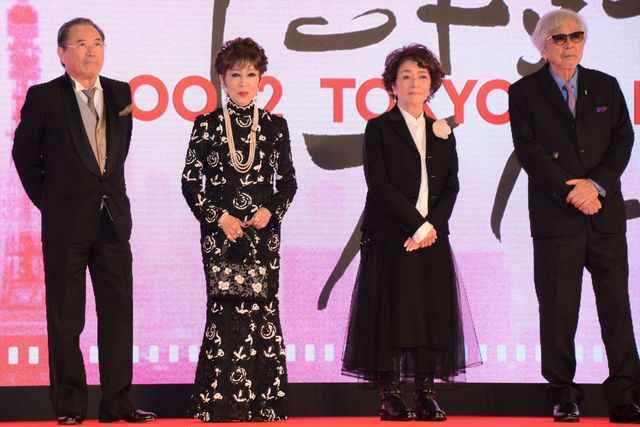 水川あさみ、美しいデコルテあらわなドレス姿！（7枚目）