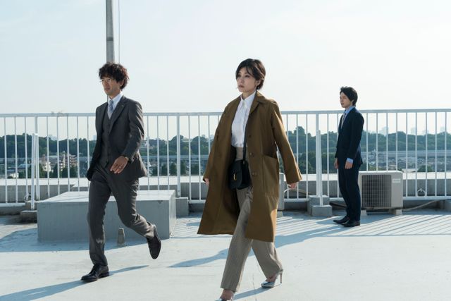 竹内結子ふんするシャーロックにタジタジ？【場面写真まとめ】（3枚目）