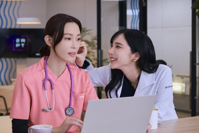 【ネタバレ】徳重（松本潤）と康二郎（新田真剣佑）がバチバチ？日曜劇場「19番目のカルテ」第3話（6枚目）