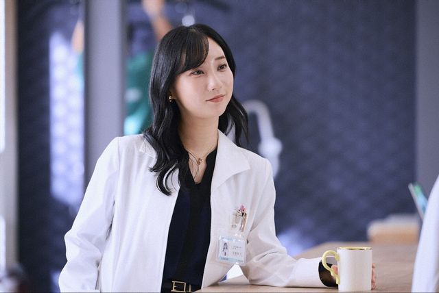 【ネタバレ】徳重（松本潤）と康二郎（新田真剣佑）がバチバチ？日曜劇場「19番目のカルテ」第3話（7枚目）