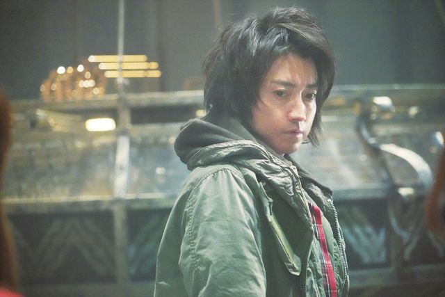 ＜19枚＞福士蒼汰が藤原竜也を地面に…！『カイジ　ファイナルゲーム』場面写真（8枚目）