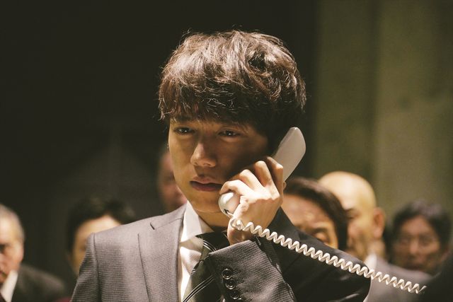 ＜19枚＞福士蒼汰が藤原竜也を地面に…！『カイジ　ファイナルゲーム』場面写真（17枚目）