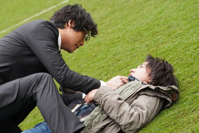 ＜19枚＞福士蒼汰が藤原竜也を地面に…！『カイジ　ファイナルゲーム』場面写真（19枚目）