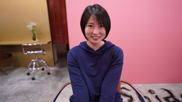 志田未来、ヘアカットの様子：フォトギャラリー