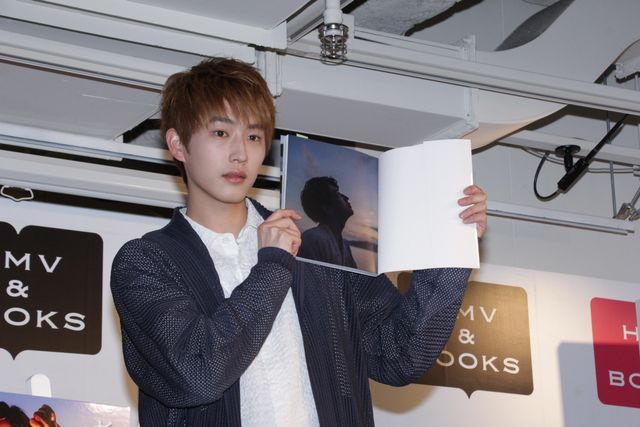 杉野遥亮、ファースト写真集「あくび」発売記念握手会（5枚目）