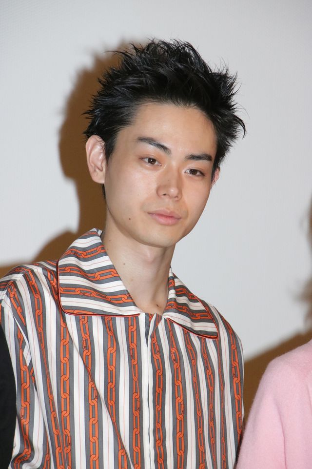 YOSHI×菅田将暉×仲野太賀、マスクを被って登場！『タロウのバカ』完成披露上映会（9枚目）