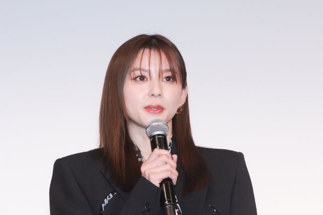 9頭身！朝比奈彩、驚異のスタイル（11枚目）